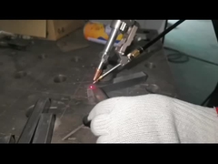 1500W Fiber Handheld Single Motor Laser Welding Machine 0-5mm ketebalan pengelasan disesuaikan