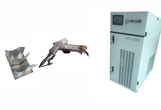 Harga yang bagus Stainless Steel 6mm Handheld Laser Welding Machine Ukuran Kecil Untuk Industri on line